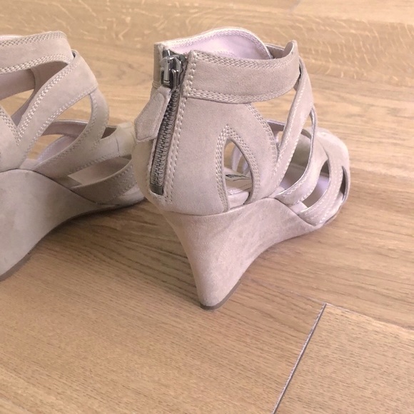 miu miu designer wedges, they run smaller - Picture 8 of 8